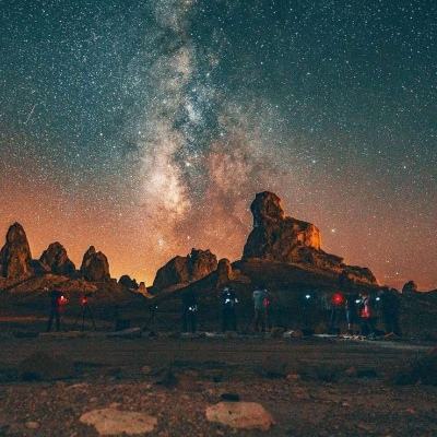 《刘亮程选本》：新疆故事中的时间和空间